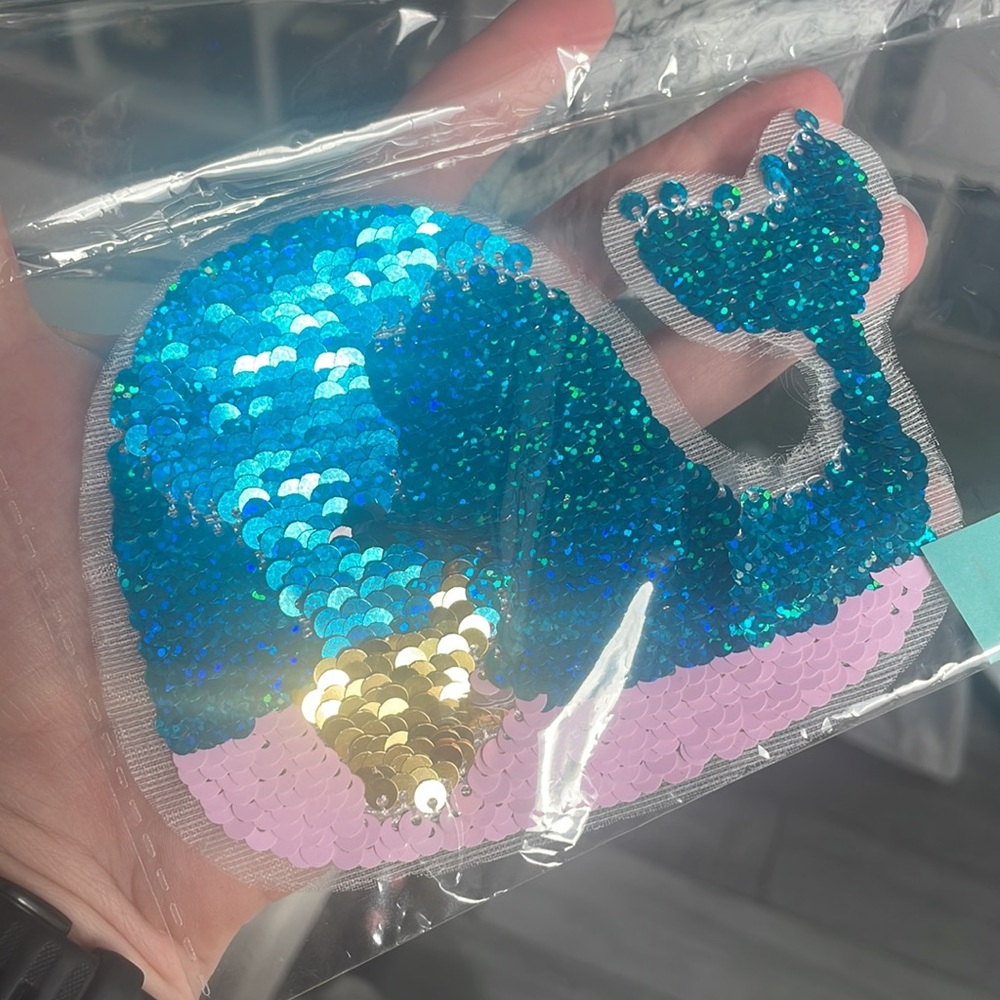 Vineyard Vines Liquid Turning Sequins Patch